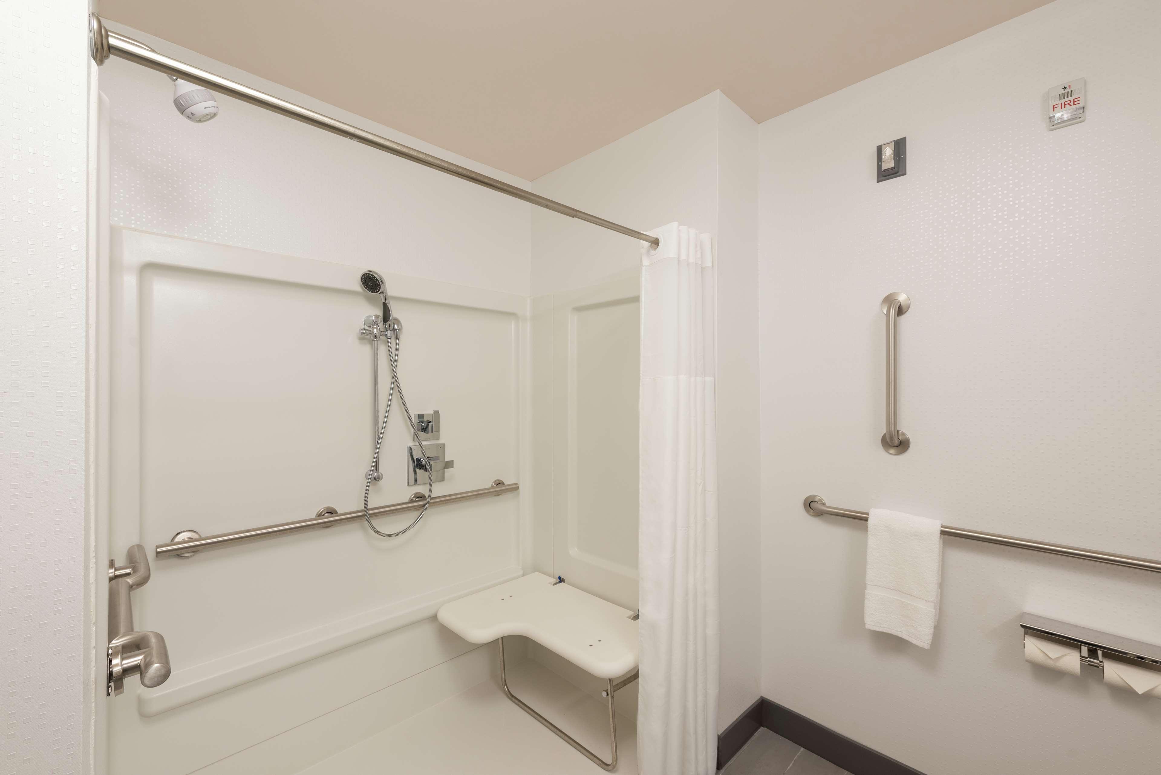 Hampton Inn & Suites Xenia Dayton Exteriör bild